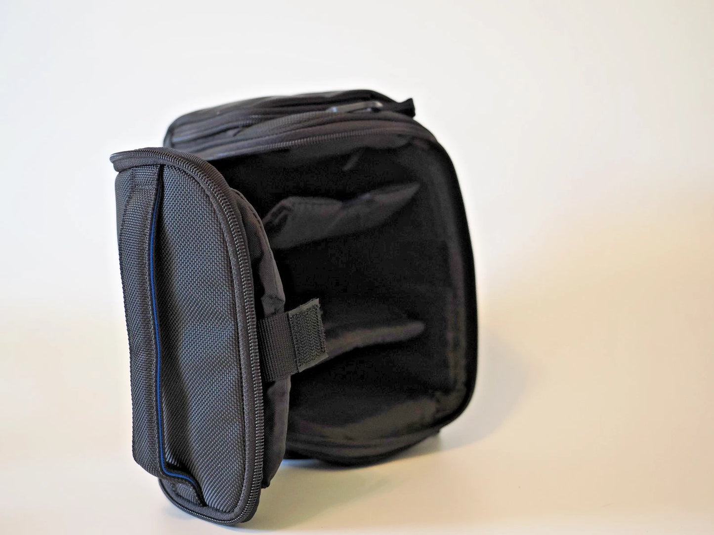 Samsung Mobile Galaxy Carrying Case (400g) - ED-CC9N10B