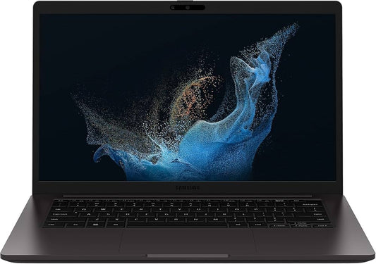 Samsung NP734QEDKB2US : ordinateur portable professionnel de 14 pouces avec une autonomie de batterie prolongée et une construction robuste.