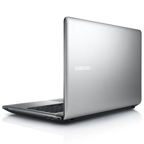 Ordinateur portable Samsung NP300E5EA01US avec processeur Intel Core I3