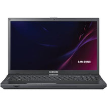 Samsung NP300V5AA04US : ordinateur portable léger de 15,6 pouces avec SSD et clavier rétroéclairé.