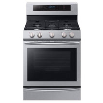 Cuisinière à gaz Samsung NX58M6650WS/AA de 5,8 pi³ à convection véritable et vapeur