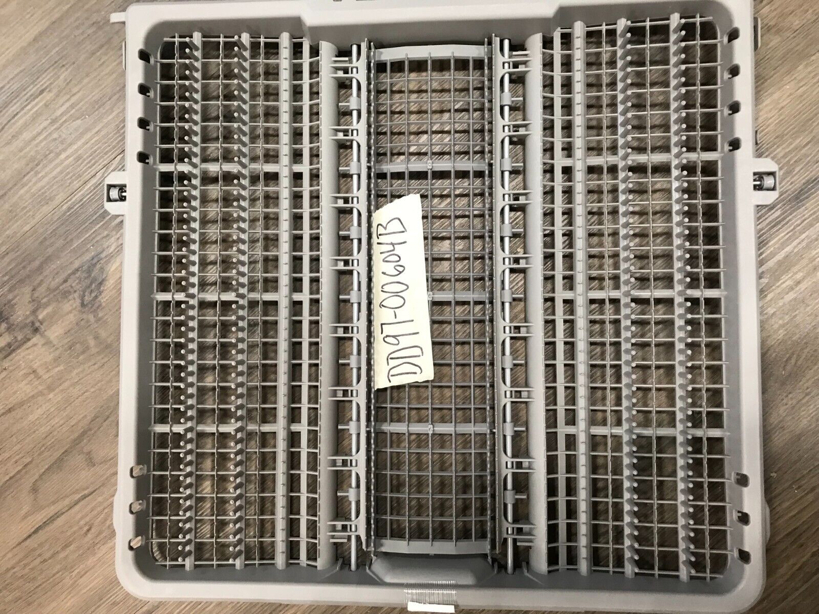 DD97-00604B ASSEMBLY BASKET 3RD